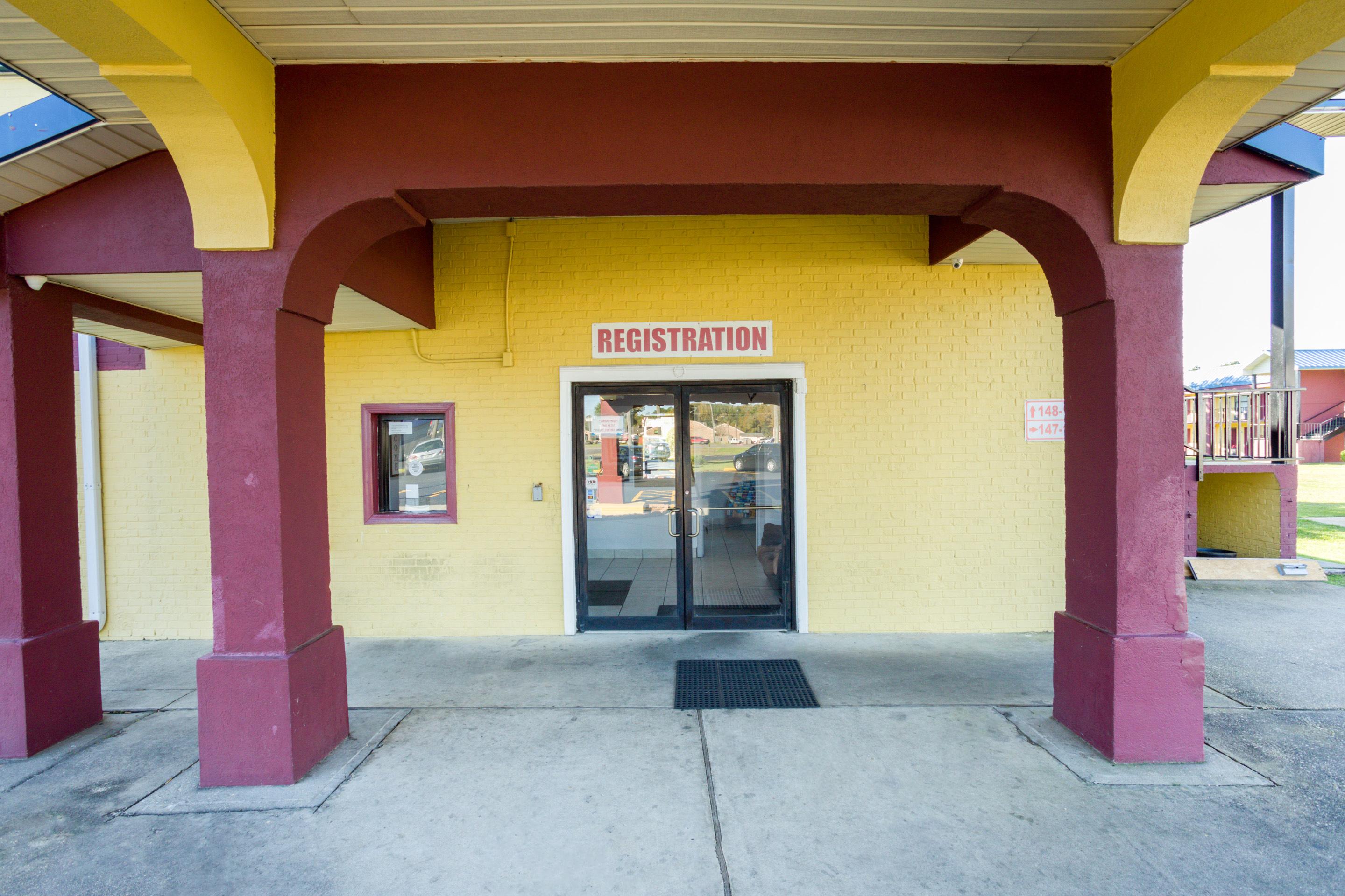 Oyo Hotel Pensacola I-10 & Hwy 29 Ferry Pass Exterior foto
